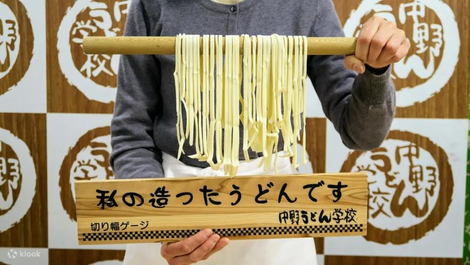 Homemade Sanuki-Udon Noodle Making Experience. (Photo: Klook SG)