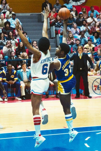 Magic Johnson (Quincy Isaiah) against Julius Erving in game 6 of the 1980 series.