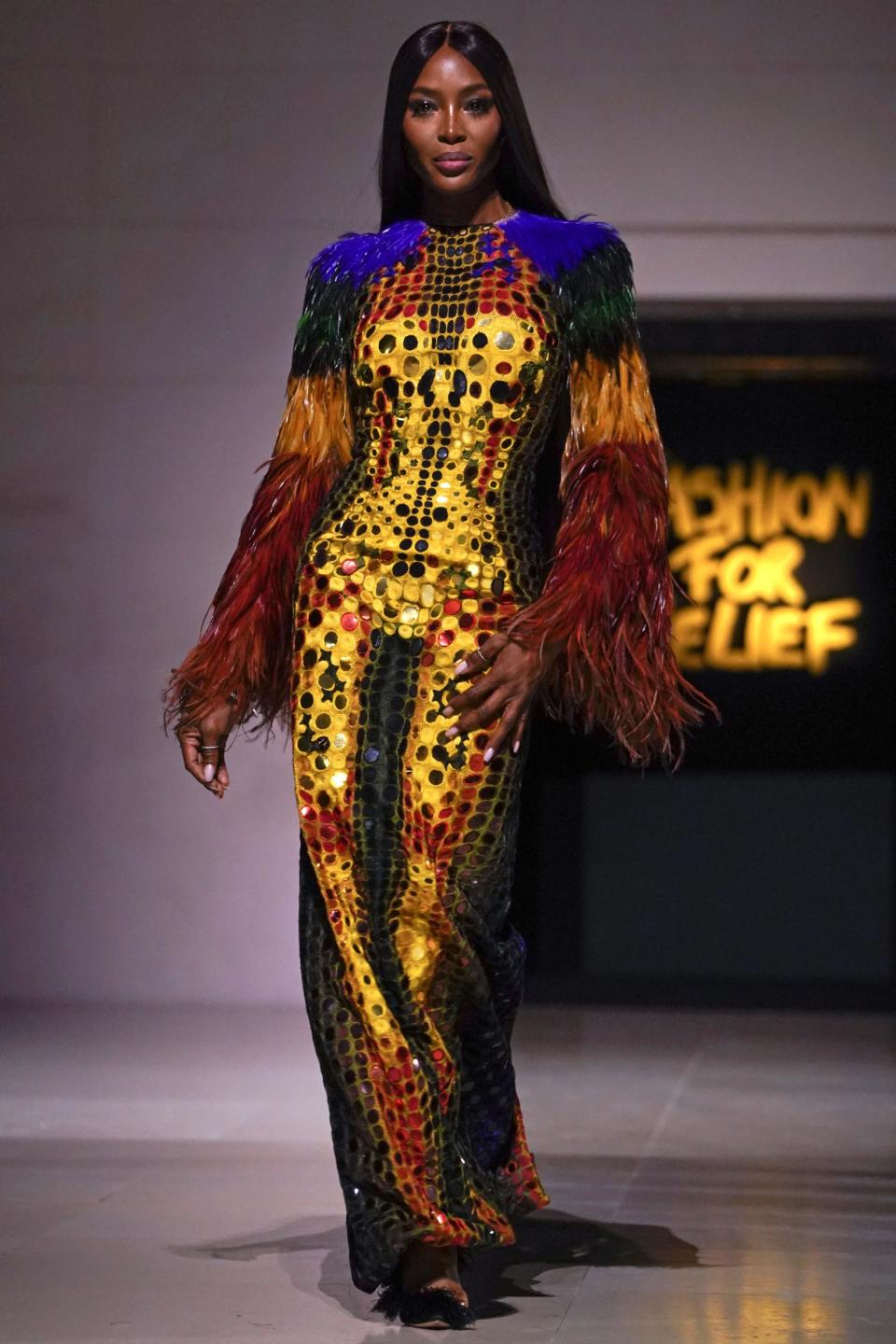 Naomi Campbell walking in the show (AFP/Getty Images)