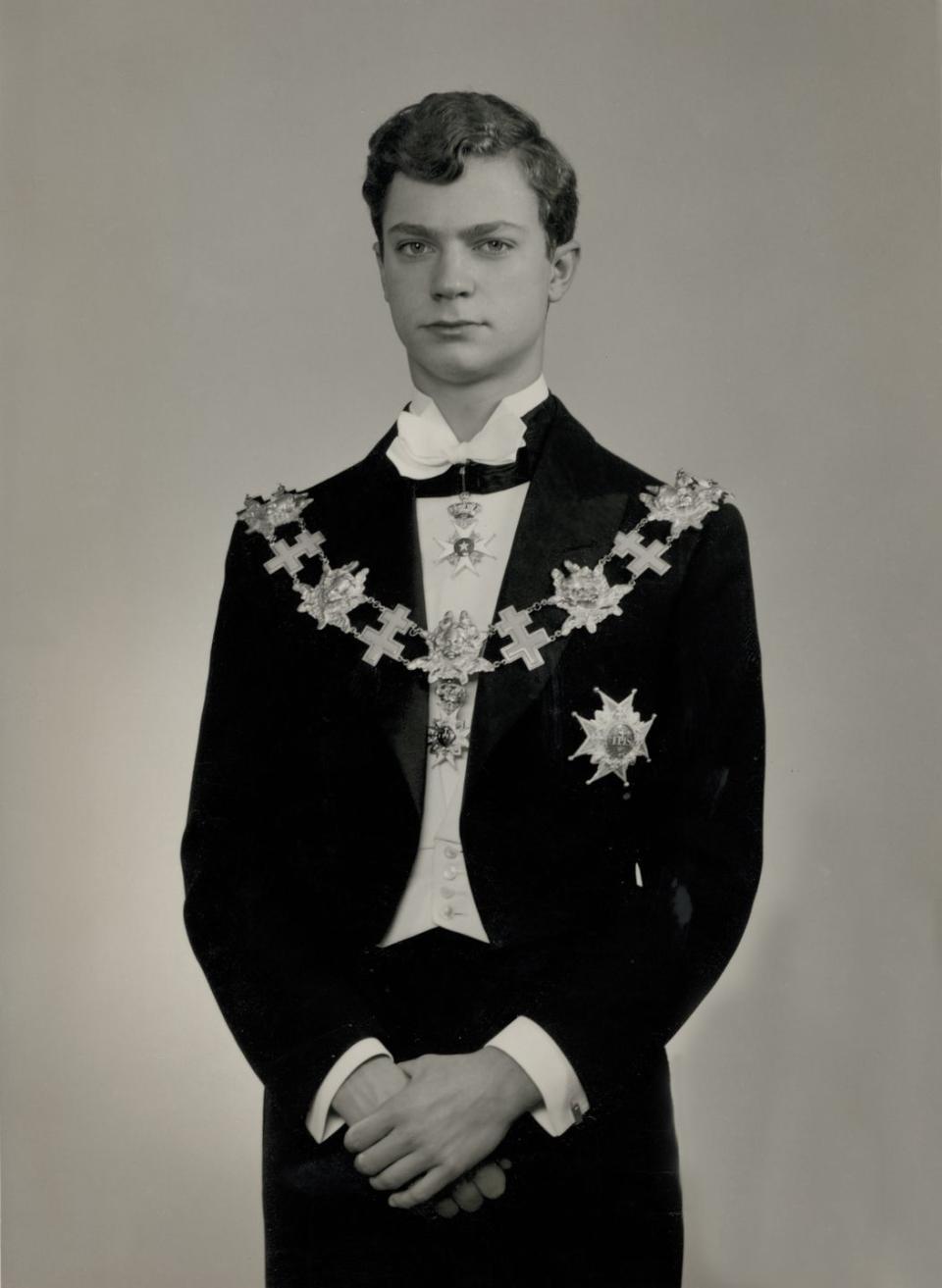 <p>Prince Carl Gustaf was just 19 in this official royal portrait.</p>