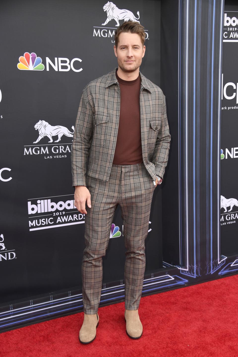 <h1 class="title">Justin Hartley</h1><cite class="credit">Photo: Getty Images</cite>