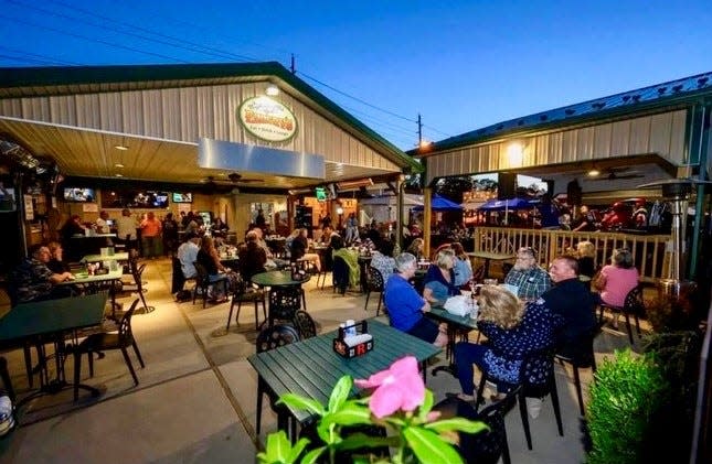 The outdoor bar at Ellery's in Middlesex.