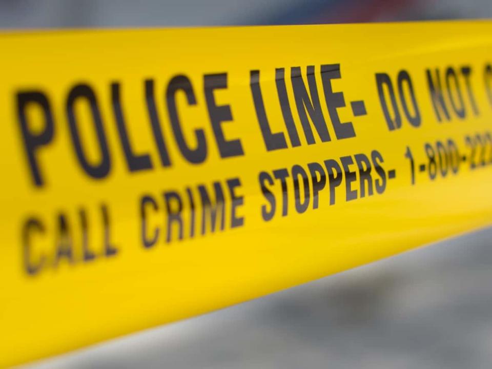 In a tweet Saturday afternoon, police said the victim&nbsp;died and the homicide squad has taken over the investigation.&nbsp; (David Donnelly/CBC - image credit)