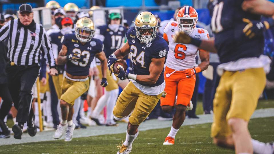 Notre Dame tight end Tommy Tremble (24) was drafted by the Carolina Panthers in the third round Friday night.