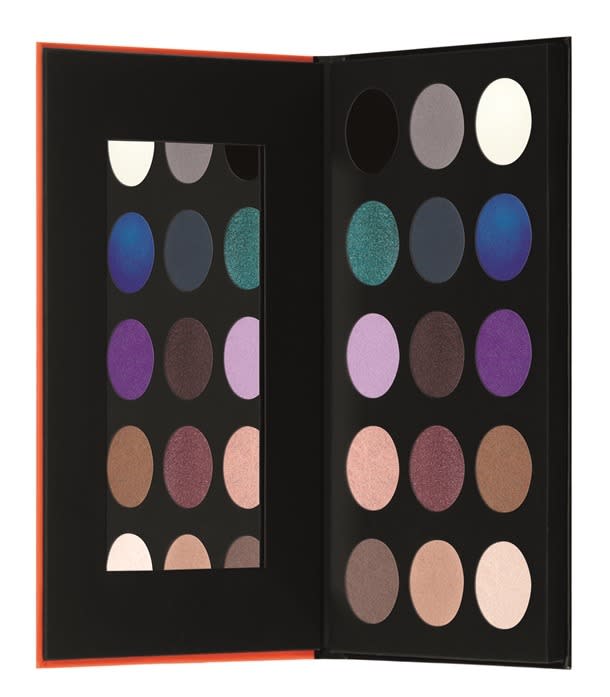 Make Up For Ever 15 Artist Shadow Palette