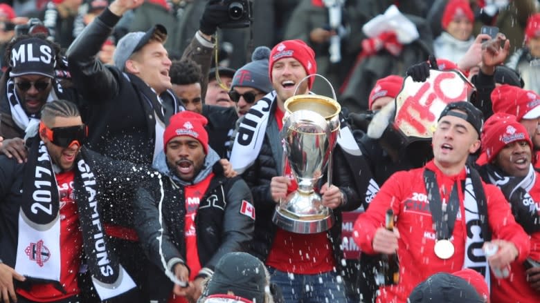 Toronto FC victory parade, fan rally take over downtown