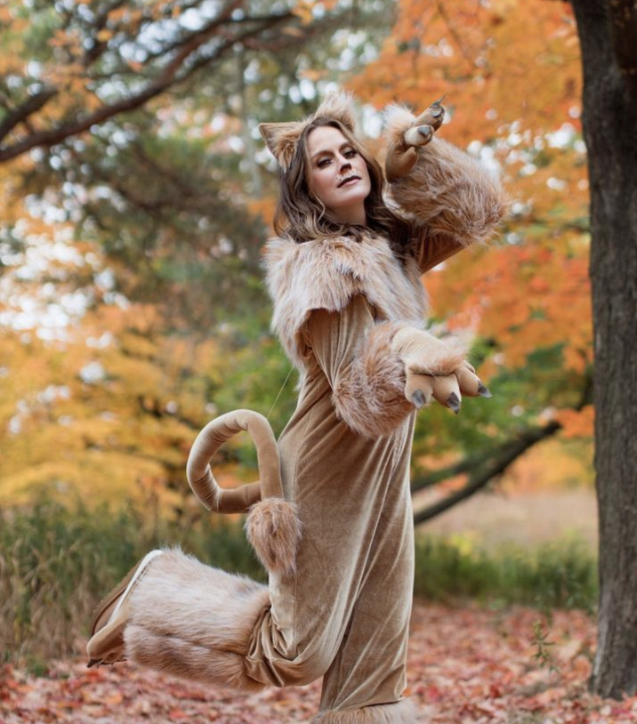 Tessa Virtue shows off her lion Halloween costume. (Photo via Instagram/tessavirtue17)