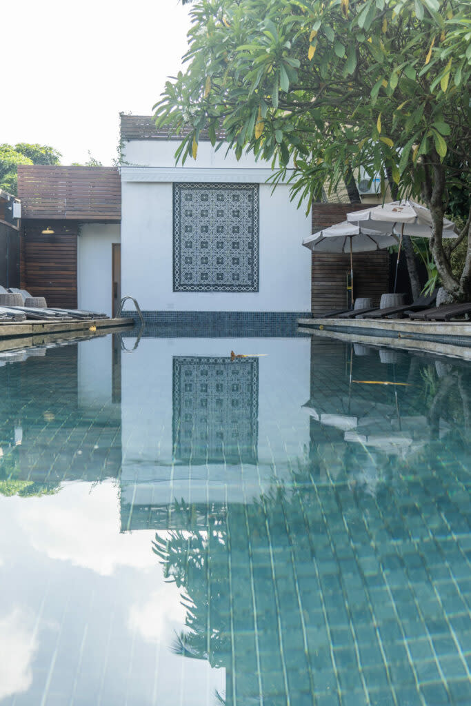 The pool at the MJ-MGallery hotel in Santa Teresa (Image: Markus Bidaux)