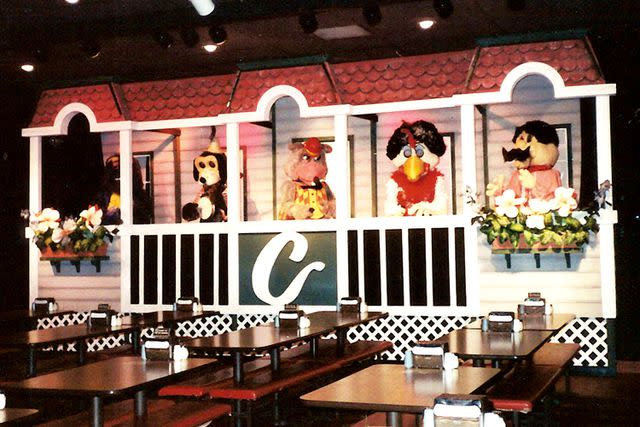 <p>CEC Entertainment</p> A smaller scale version of the Chuck E.'s House set