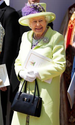 Alastair Grant - WPA Pool/Getty Queen Elizabeth wears green at Prince Harry and Meghan Markle's wedding in 2018