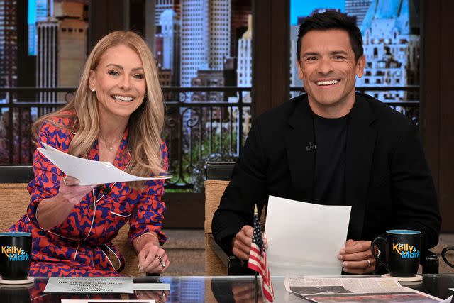 <p>DISNEY/Lorenzo Bevilaqua/Getty</p> Kelly Ripa left) and Mark Consuelos (right)