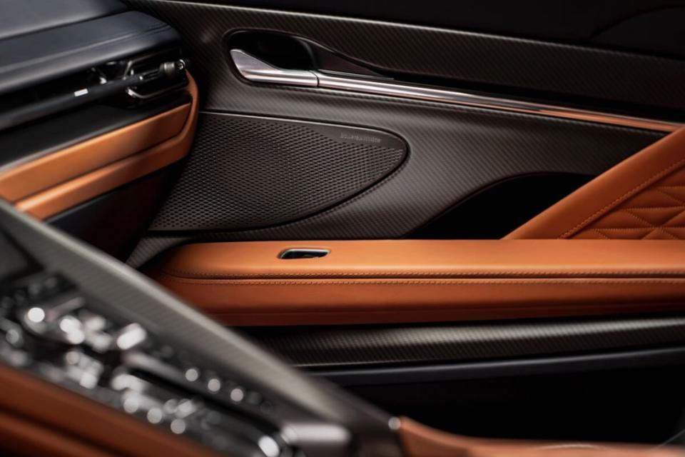 aston-martin-bowers-wilkins-db12