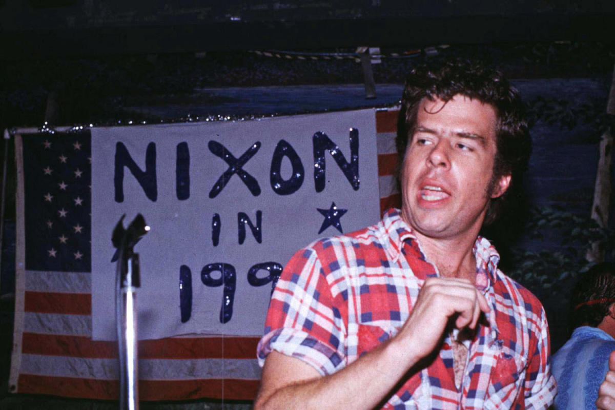 Mojo Nixon, ‘Elvis Is Everywhere’ singer, dies at 66 while on country