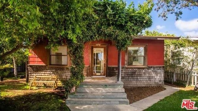 Director Louis Leterrier has listed Venice walking streets home for just under $5 million.