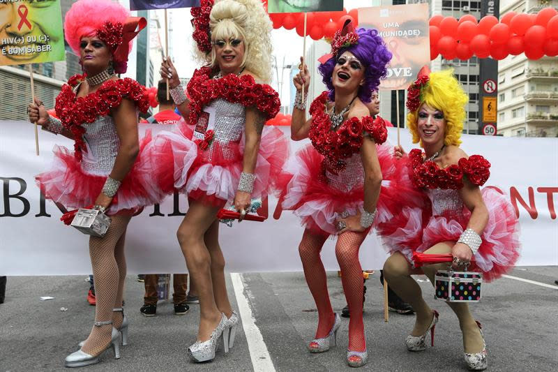 La semana de la parada gay deja una recaudación de 200 millones de reales (unos 51 millones de dólares) a la ciudad, según Marta Dalla Chiesa, presidenta de la Asociación de Turismo para LGBT  EFE/Sebastião Moreira