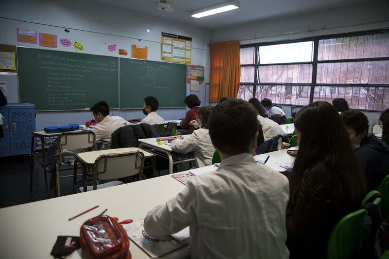 Escuela Primaria Nº 16 D.E. 09 "Capitán De Fragata C. M. Moyano"