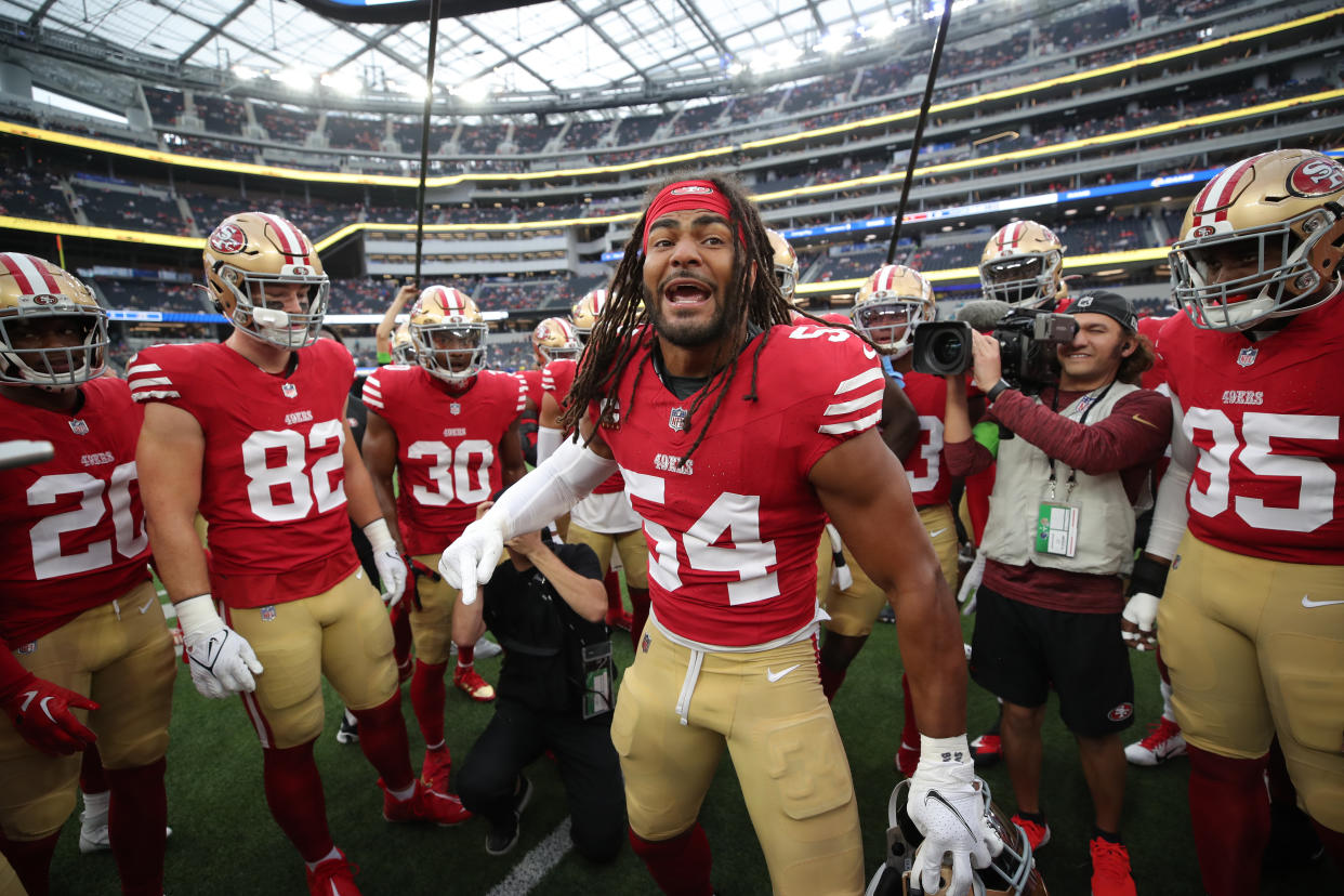Fred Warner and the 49ers look to stay unbeaten. (Michael Zagaris/San Francisco 49ers/Getty Images)
