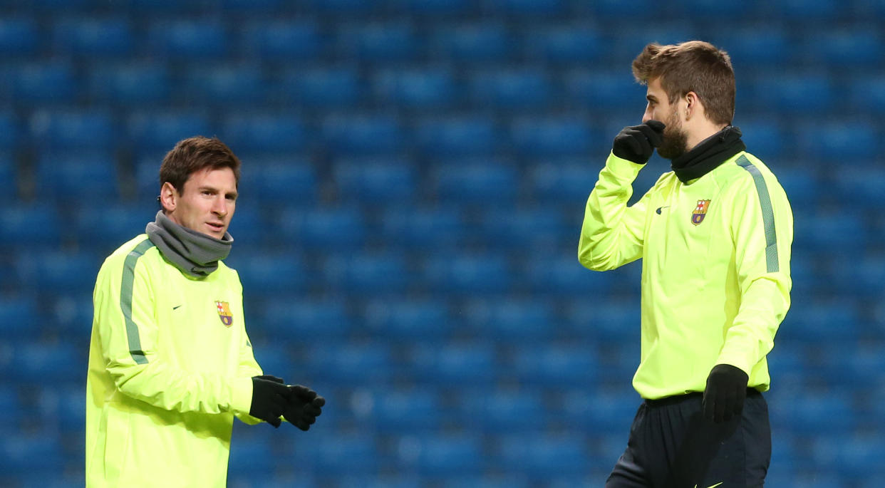 Etihad Stadium, Manchester, England - 23/2/15 FC Barcelona&#39;s Lionel Messi and Gerard Pique during training Action Images via Reuters / Carl Recine Livepic.