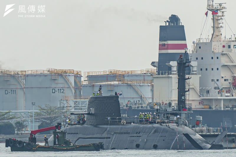 <cite>海鯤號軍艦（SS-791）日前正式下水，國造潛艦的進度受國人與國際高度重視，也讓海軍高層重新布局潛艦軍官的發展。（傅啟禎攝）</cite>