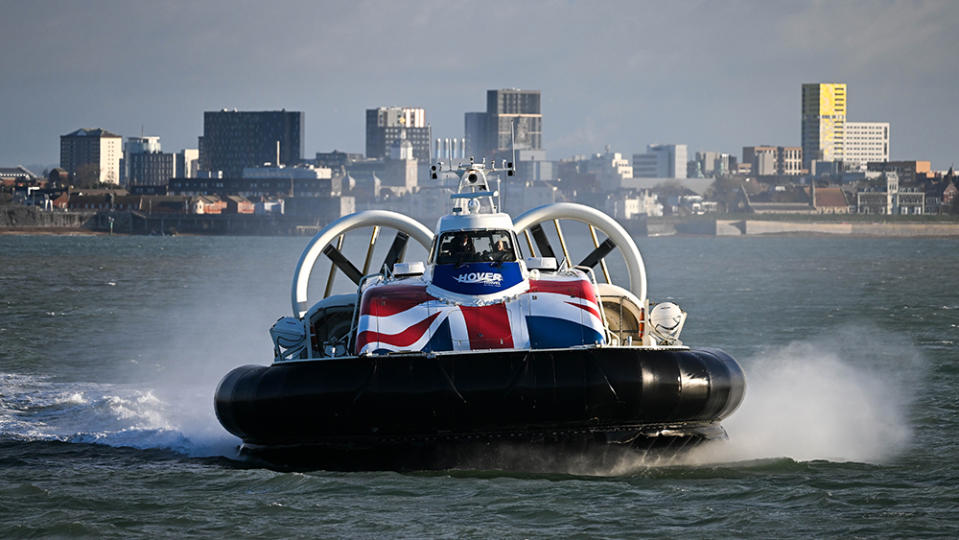 PORTSMOUTH, ENGLAND - NOVEMBER 17: Hovertravel ferry company's passenger carrying hovercraft leaves Portsmouth, on November 17, 2022 in Portsmouth, England. (Photo by Finnbarr Webster/Getty Images)