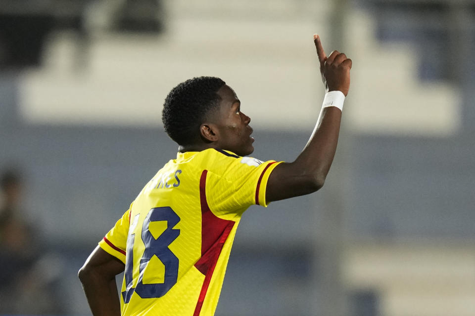 Colombia's Jhojan Torres celebrates after scoring his side's first goal against Italy during a FIFA U-20 World Cup quarterfinal soccer match at the Bicentenario stadium in San Juan, Argentina, Saturday, June 3, 2023. (AP Photo/Natacha Pisarenko)