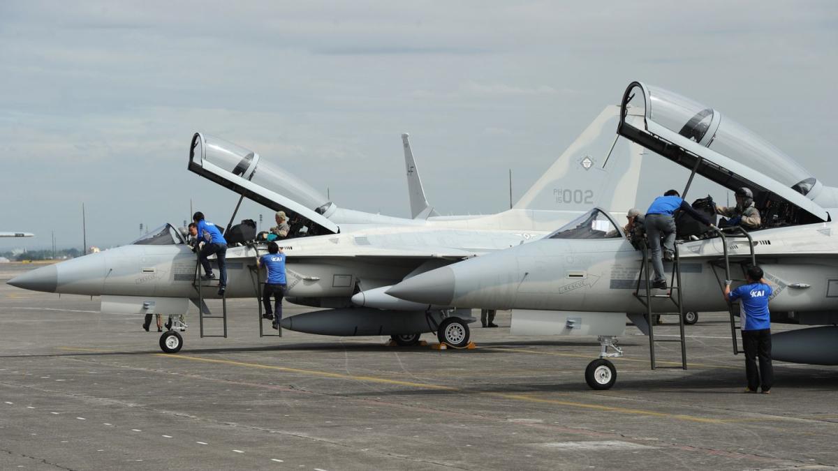 马来西亚签署轻型战斗机，海上巡逻机交易-雅虎新闻