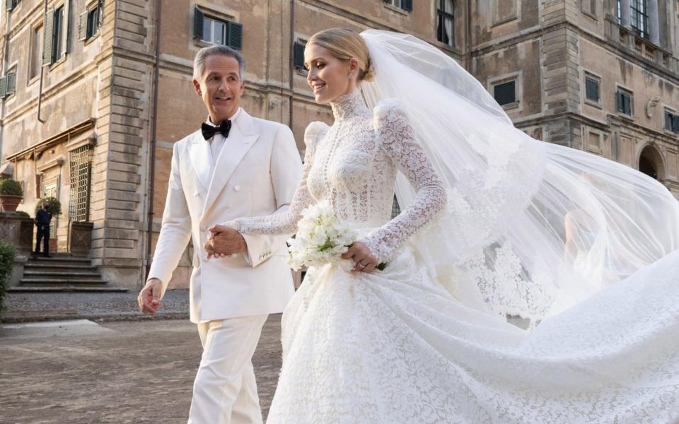 Lady Kitty Spencer has chosen to wear Dolce & Gabbana Alta Moda on the occasion of her wedding which took place in Rome
