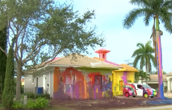 Neighbors have complained about the ‘unsightly’ paint job (NBC2)