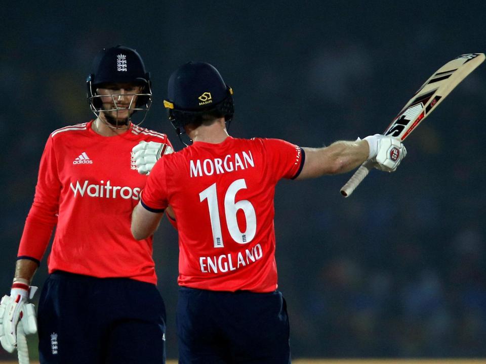England captain Eoin Morgan (R) is one of those joining Roy in India (Reuters)
