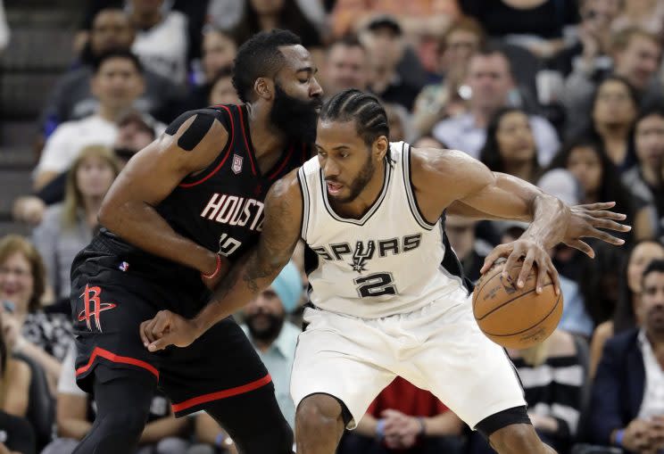 Kawhi Leonard and the Spurs turned things around to even the series with the Rockets. (AP)