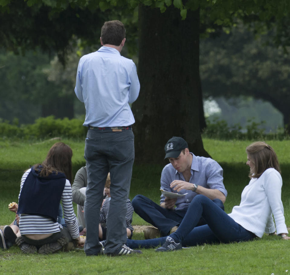 The group enjoyed a picnic in the grounds. 