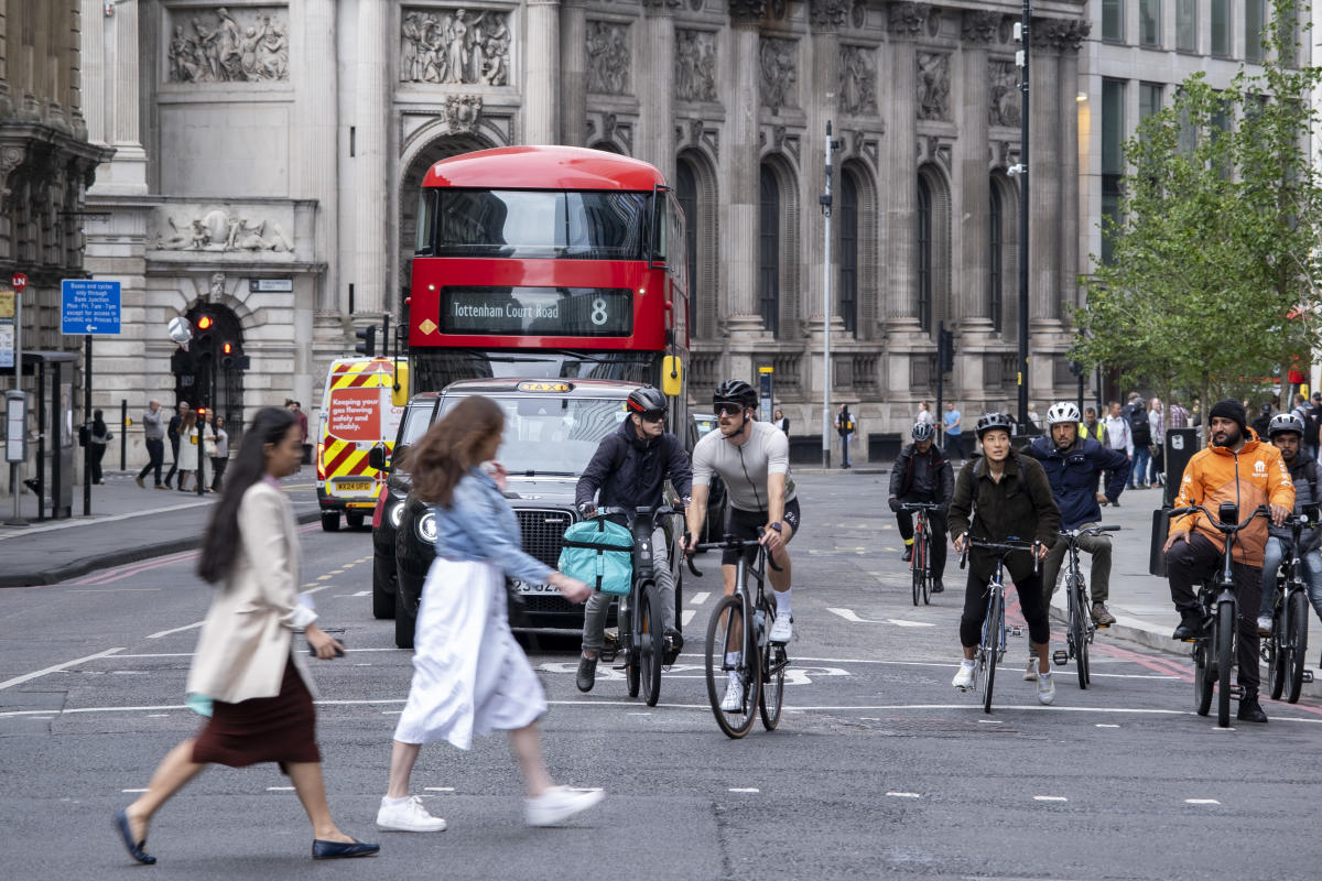 FTSE 100 LIVE: European stocks mixed as UK wages grow at slowest pace in two years