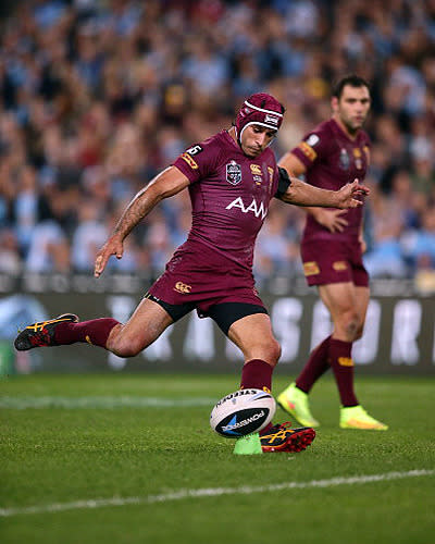 The only points in the first half of game II came courtesy of two Johnathan Thurston penalty goals.