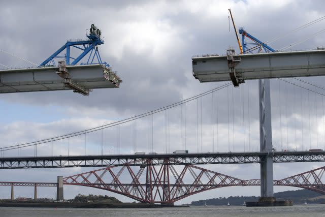 The new Queensferry Crossing being built