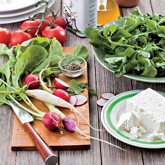 Greek-Style Tomato Salad with Mint and Feta