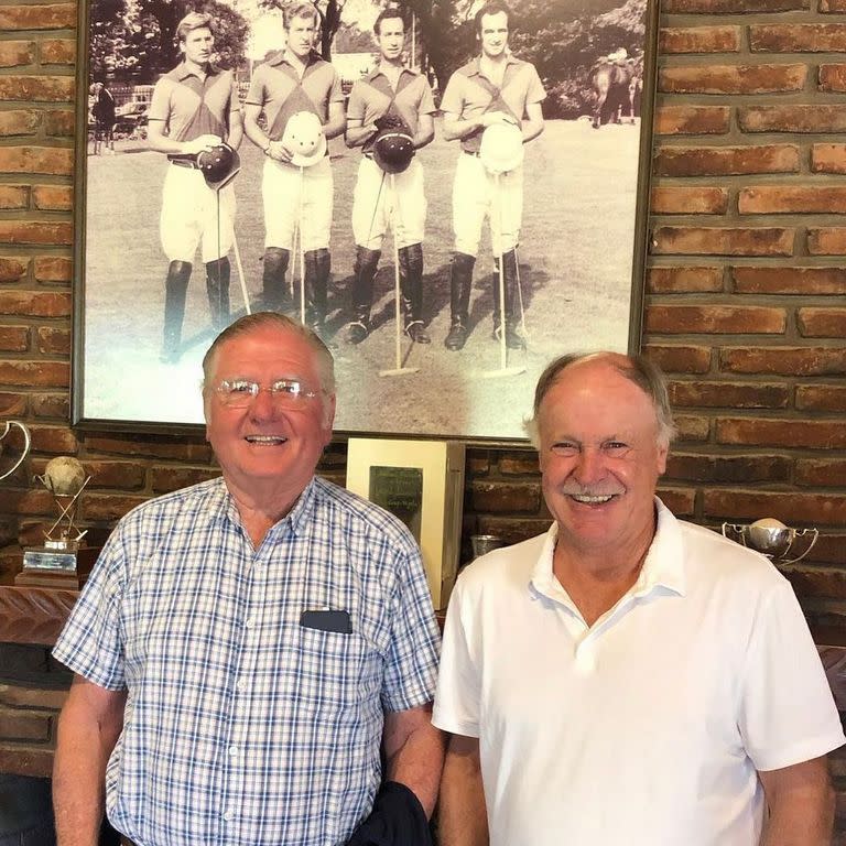 Veintidós coronas del Argentino Abierto en una imagen: Alfredo Harriott (13) y Gonzalo Pieres (9), juntos en Coronel Suárez; el cofundador de Ellerstina usó los máximos elogios para Juancarlitos.