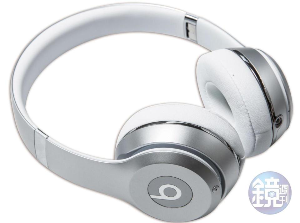 Beats Solo 3 Wireless銀色耳機，NT$9,990。