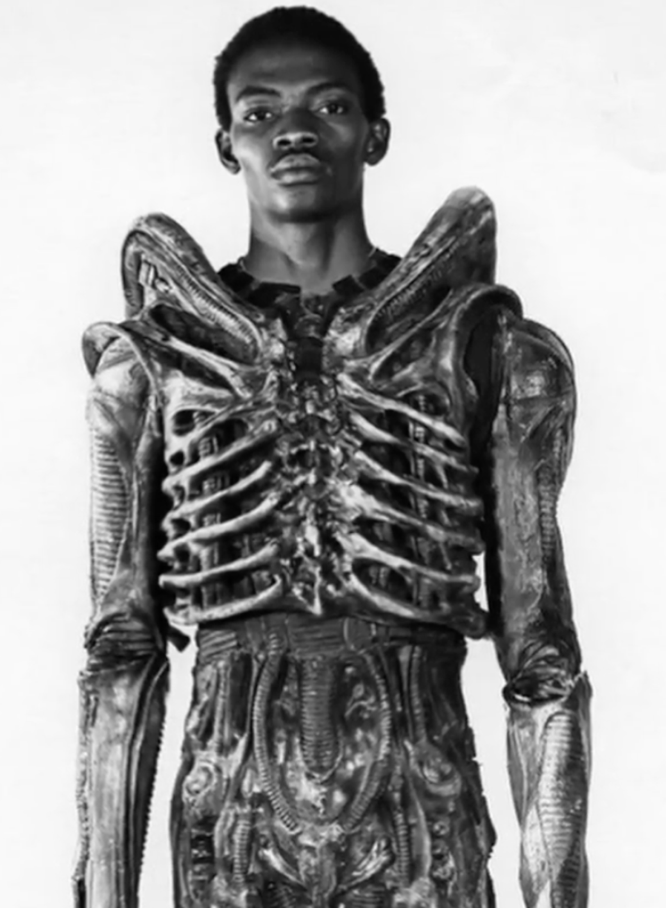 Bolaji Badejo est Alien (1978)