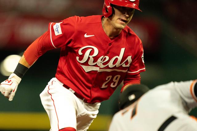 Watch: Cincinnati Reds' grounds crew member escapes from