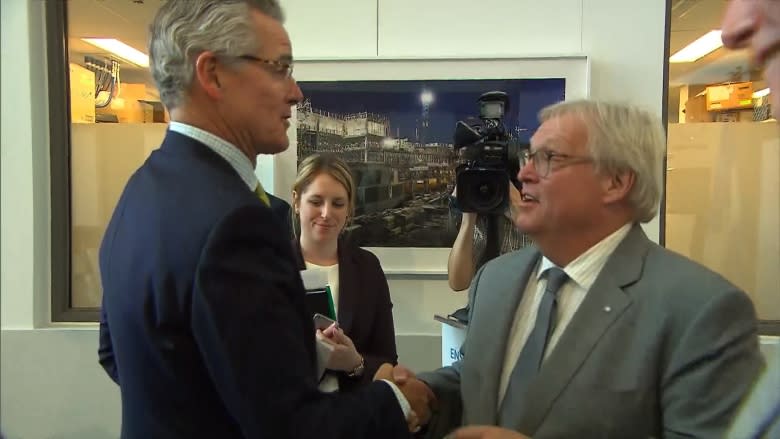 Health Minister Gaétan Barrette appoints 10 new members to MUHC board