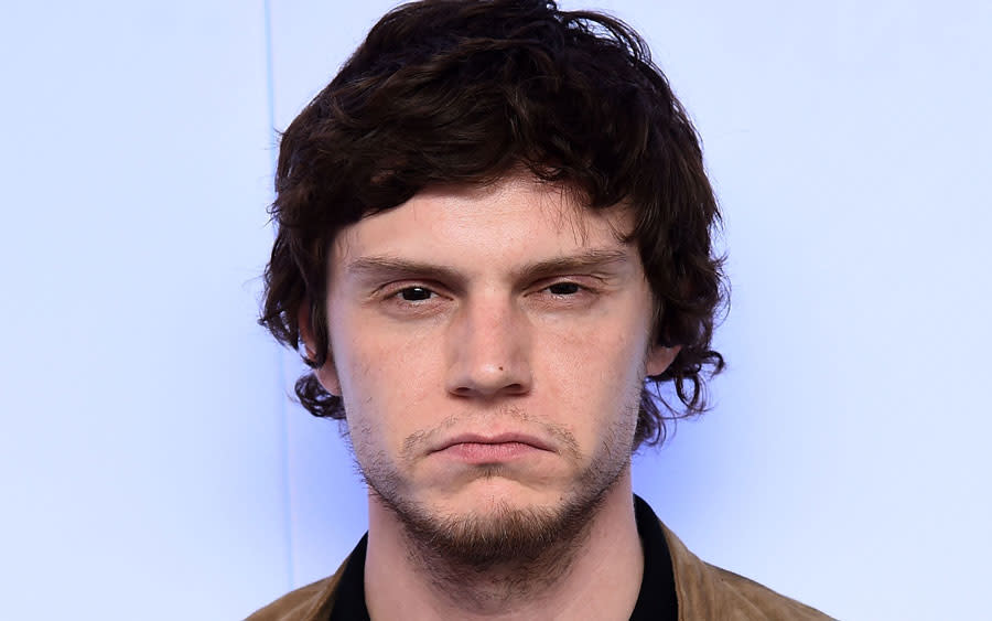 Evan Peters’ very first red carpet photos will make you laugh then say, “awww!”