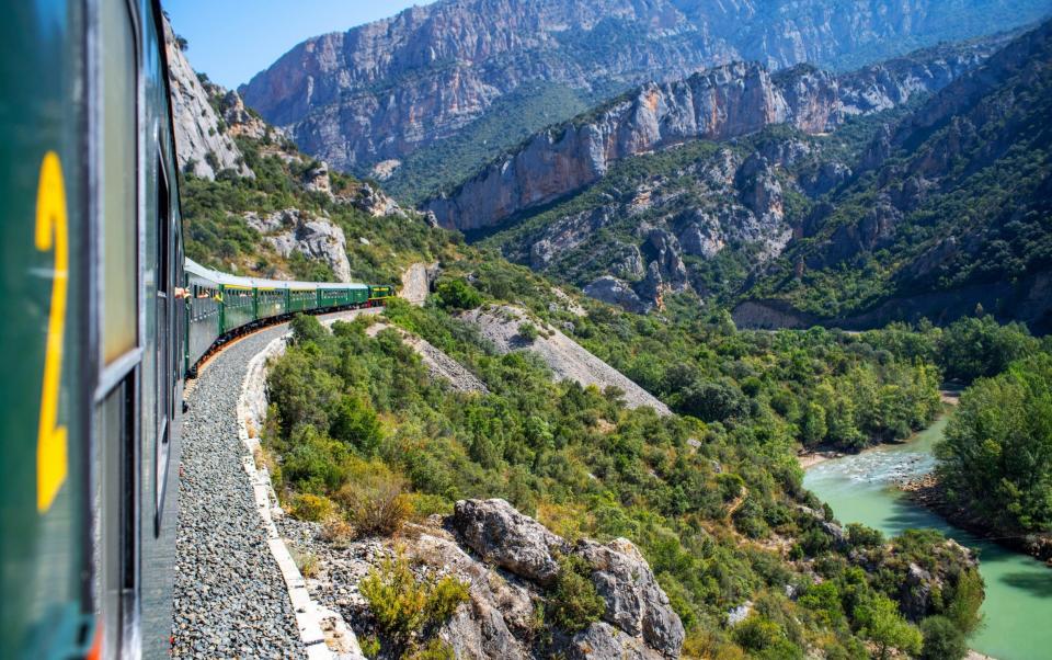 Tren dels llacs Vintage Rail Travel