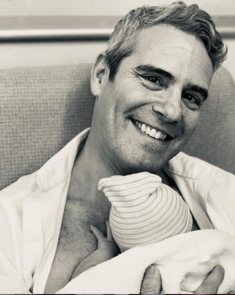 Andy Cohen is a dad! Cohen posted on instagram a picture with caption "WOW! This is my son, Benjamin Allen Cohen. He is 9 lbs 2 ounces !! 20 inches !! Born at 6:35 pm, PT He is named after my grandfather Ben Allen. I’m in love. And speechless. And eternally grateful to an incredible surrogate. And I’m a dad. Wow. ♥️