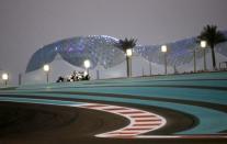 Mercedes Formula One driver Lewis Hamilton of Britain drives during the second practice session of the Abu Dhabi F1 Grand Prix at the Yas Marina circuit in Abu Dhabi November 21, 2014. REUTERS/Ahmed Jadallah