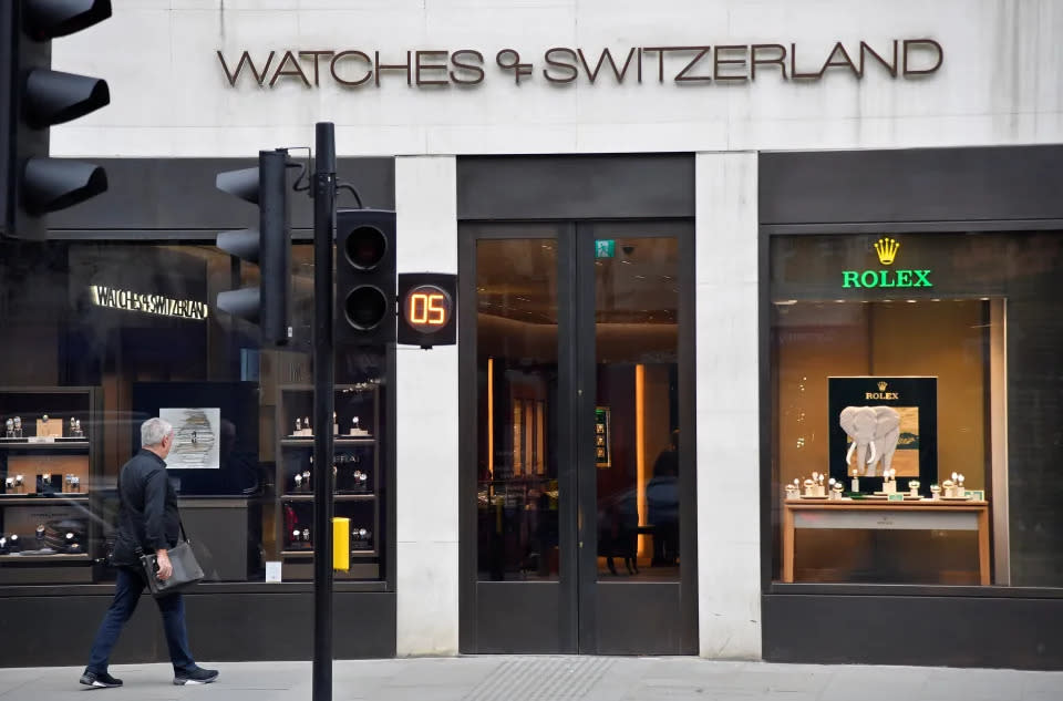 Una tienda de Watches of Switzerland en Londres, Gran Bretaña, en la que se venden modelos de Rolex. REUTERS/Toby Melville