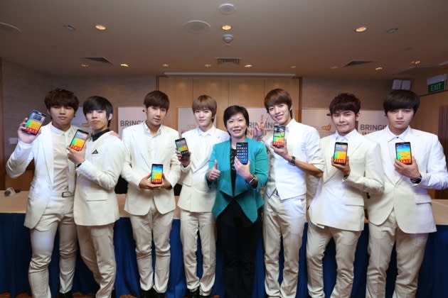 Infinite is back in Singapore after three years. (Photo courtesy of Samsung)
