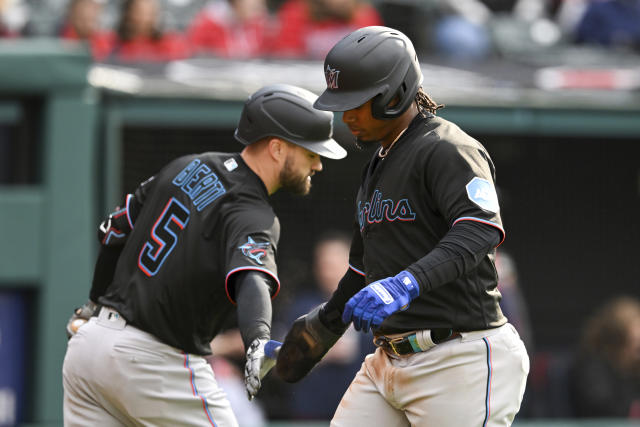 Marlins top Royals, sweep second straight series