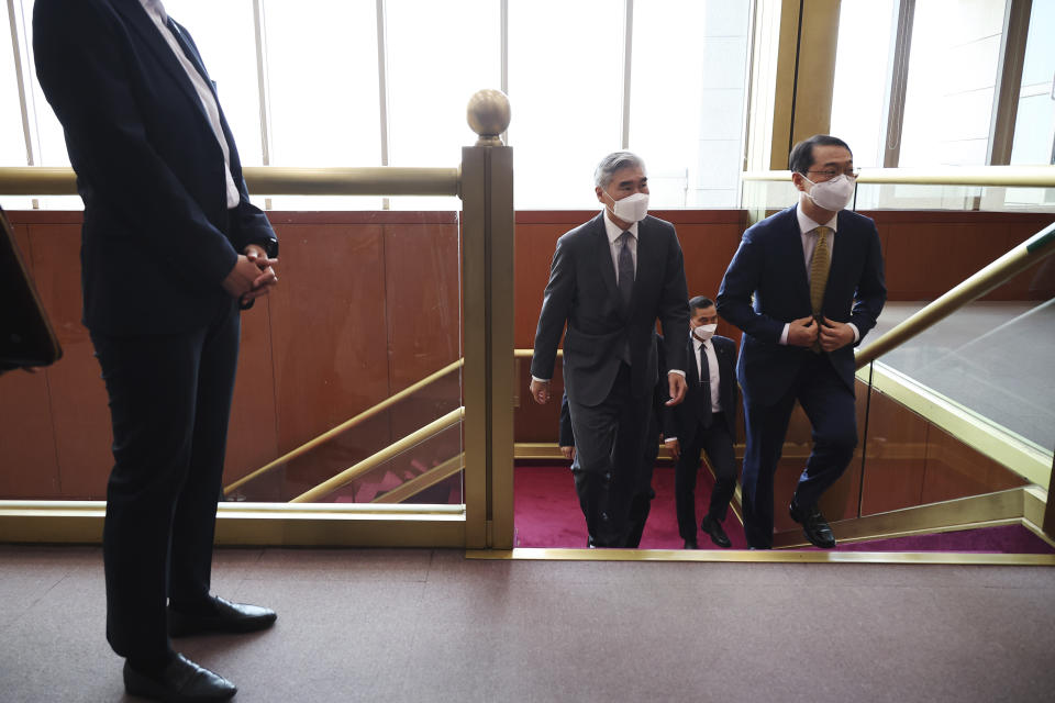 Kim Gunn, right, South Korea's new special representative for Korean Peninsula peace and security affairs, and his U.S. counterpart Sung Kim, center, arrive for their meeting at the Foreign Ministry in Seoul, South Korea Friday, June 3, 2022. (Kim Hong-Ji/Pool Photo via AP)