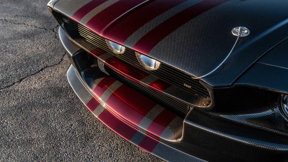 全碳纖維車體 + 604 KW─有什麼車能比這 Shelby GT500CR更有魅力呢？ 