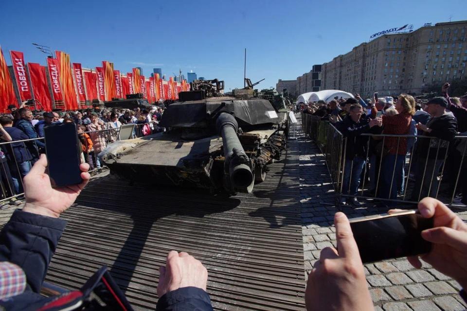 A US Abrams tank was put on display for Moscow residents to see in an open-air exhibition featuring equipment from nearly a dozen NATO countries.